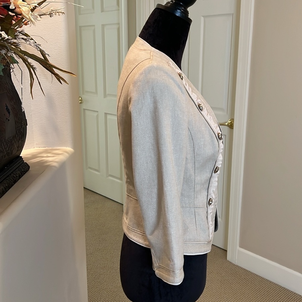 White House Black Market Military Style Textured Ruffled Jacket Size 2 - Picture 6 of 10